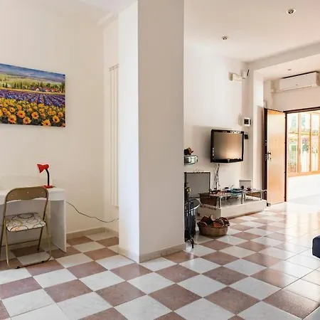 La Pomelia Di Gio
